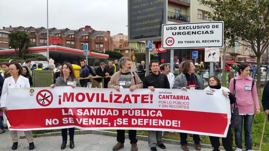 Cantabria por lo Público y sin Recortes acusa al Gobierno de convertir la sanidad "en un negocio"