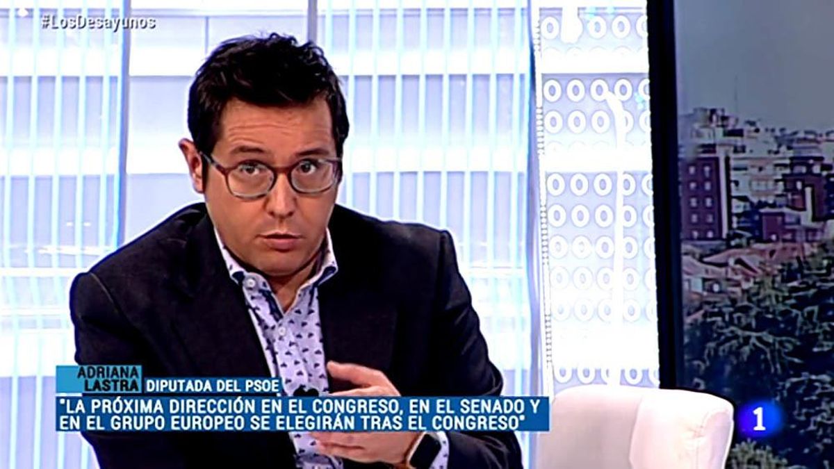 Sergio Martín da por cierto en 'Los desayunos' un bulo sobre el PSOE