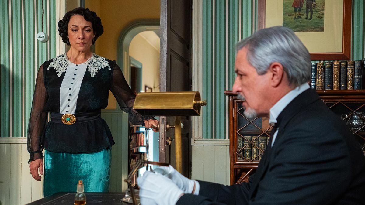 'La Promesa' avanza un ascenso, un romance descubierto y una declaración de amor en su nueva semana en RTVE