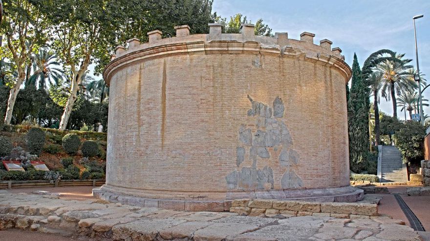 Y a la tercera, fue la vencida: el Ayuntamiento reabrirá los mausoleos romanos de Puerta Gallegos