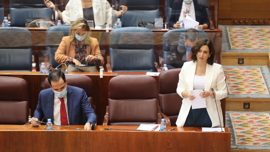 Ayuso asegura que cumplirá "de manera estricta" la orden de Sanidad para cerrar Madrid pero la llevará a los tribunales