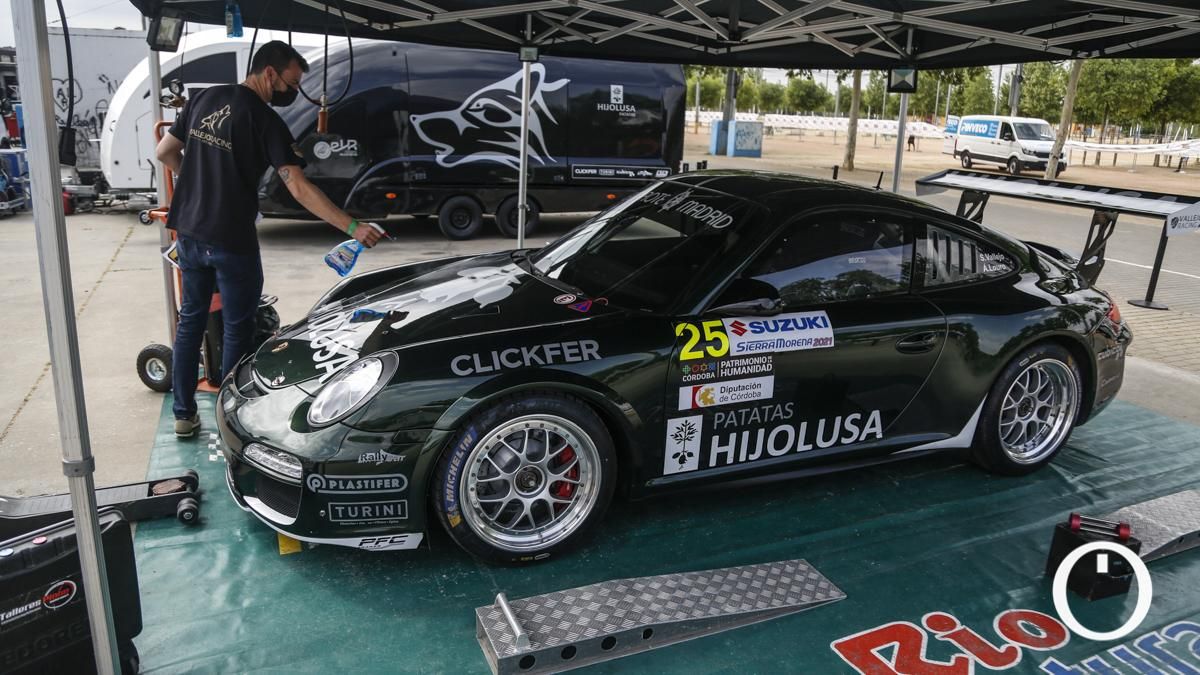 Parque cerrado del XXXVIII Rallye Sierra Morena