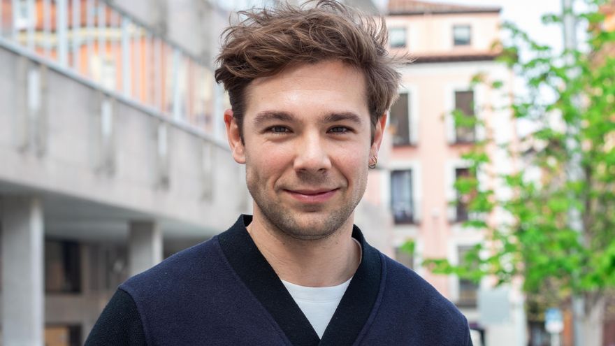 Carlos Cuevas: “Prefiero vivir más cerca de la protesta que del conformismo”