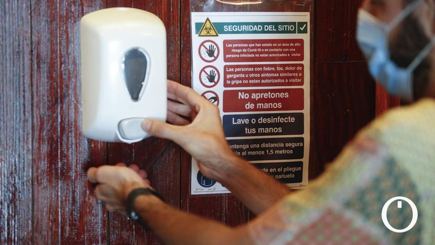 Preparativos para la reapertura de Góngora Gran Café