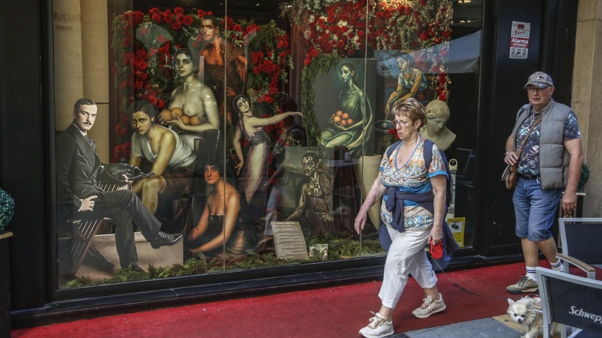 Escaparates en Homenaje a Julio Romero de Torres