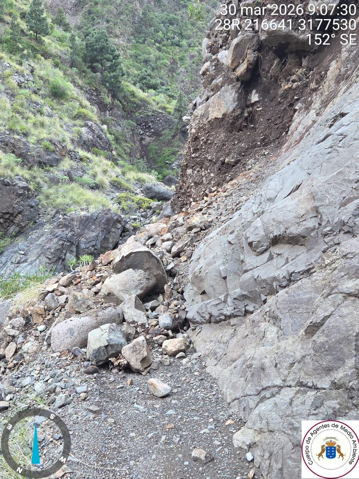 Desprendimiento en un tramo del sendero de La Caldera de Taburiente.