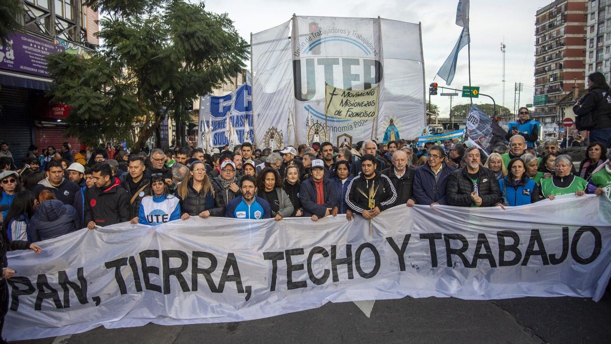 Ratificaron la movilización del 7 de agosto, bajo la consigna “Paz, Pan, Tierra, Techo y Trabajo”.