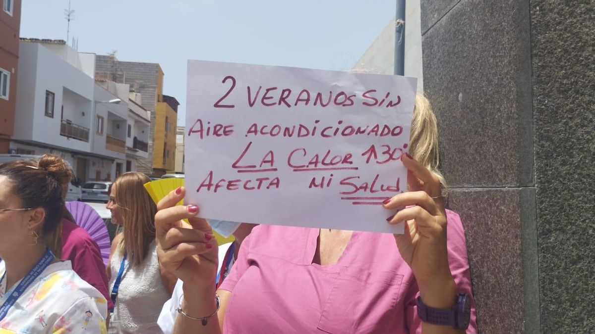 Protesta del personal sanitario del centro de salud de El Fraile, en el Sur de Tenerife.