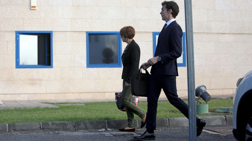 Trece investigados, entre ellos la alcaldesa,  por los pluses a funcionarios afines al partido de gobierno en Mogán