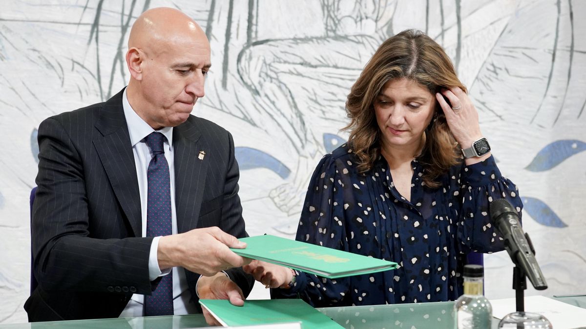 La ULE y el alcalde de León firman un convenio para la evaluación y control de la calidad del aire.