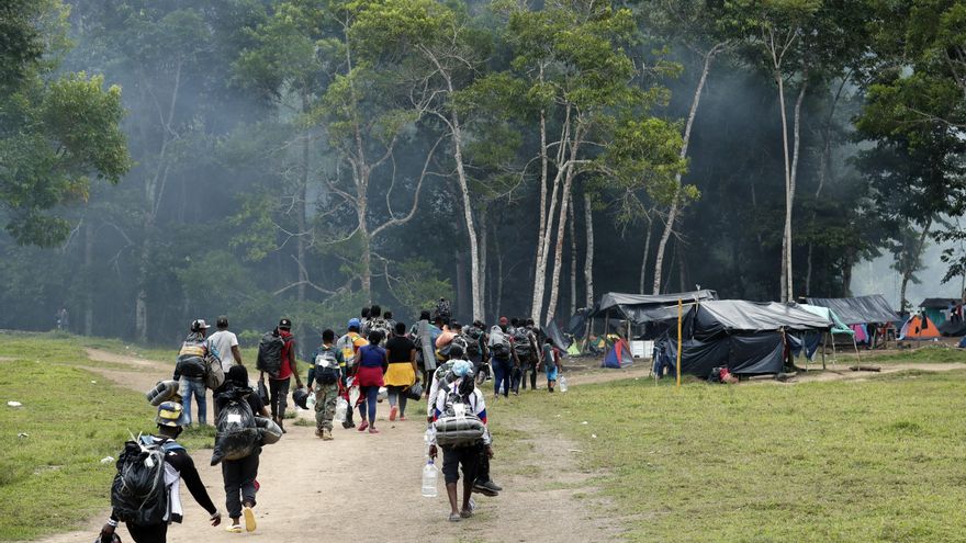 La desesperación de los haitianos deportados por Estados Unidos: "Nos trataron como animales"