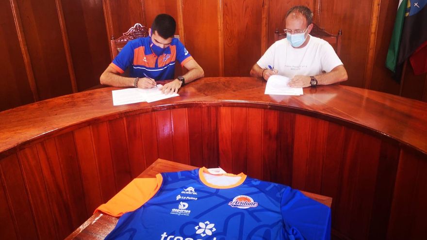 Firma del acuerdo.