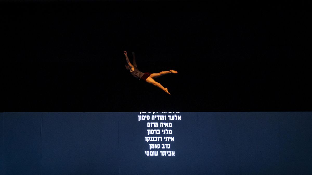 La obra 'Sadeh21' de Batsheva Dance Company y Ohad Naharin