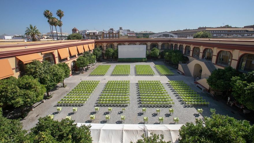 El patio de la Diputación de Sevilla, preparado para el Cine de Verano