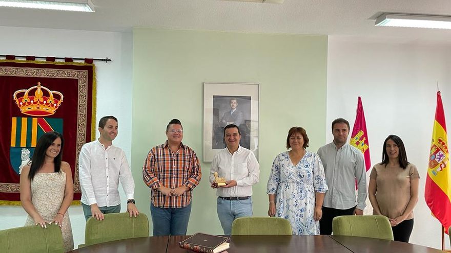 Visita del consejero de Agricultura de Castilla La Mancha a Balazote.