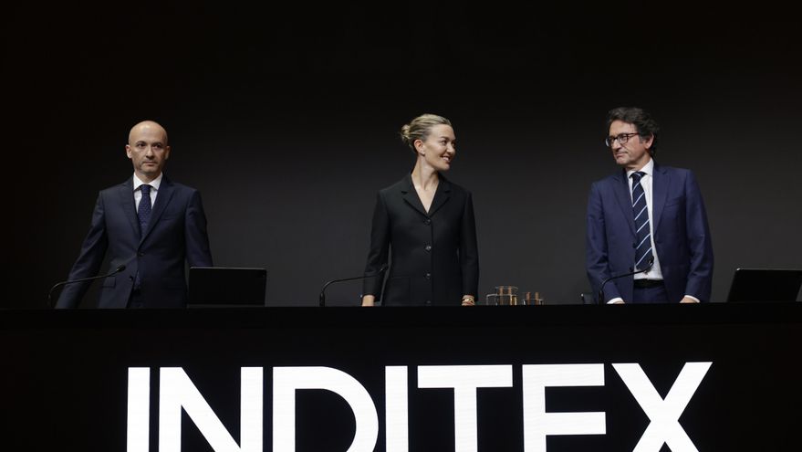 Inditex vuelve a Ucrania con la reapertura de su comercio online y las tiendas físicas en Kiev