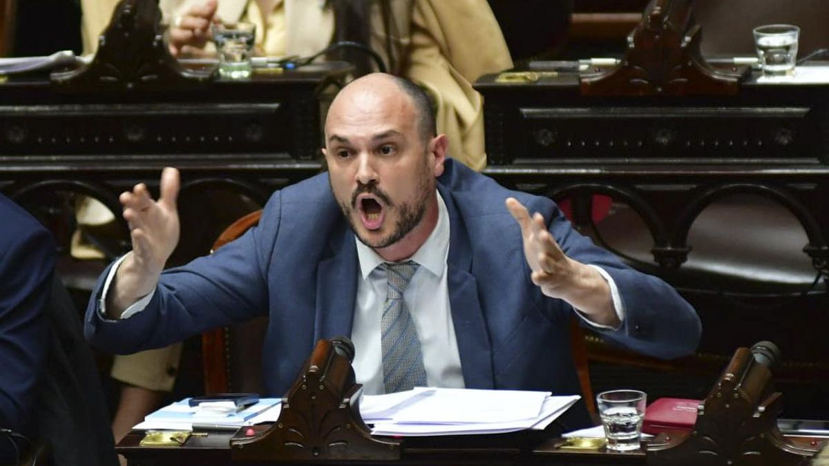 Santiago Santurio, el encargado de la defensa del veto
