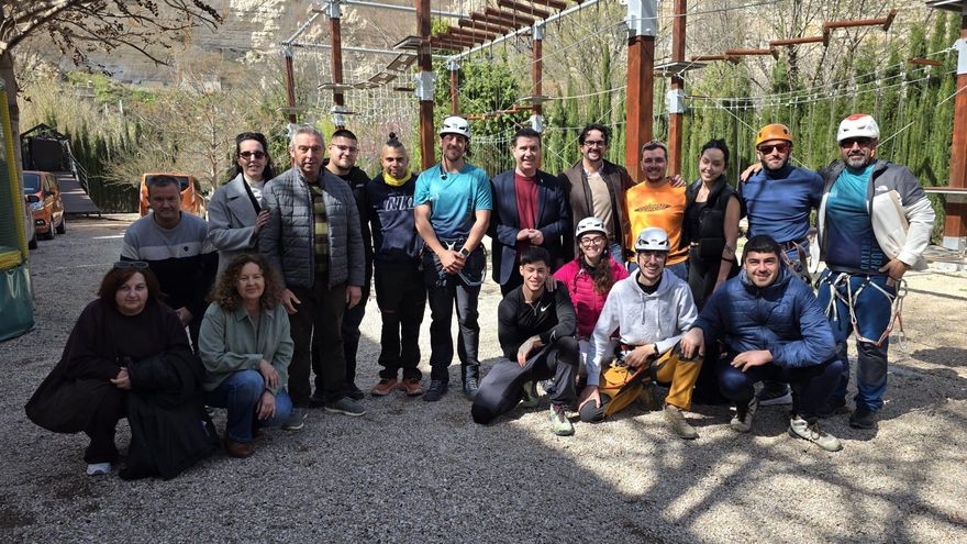 Bajaron al barranco sin dudarlo: los nueve jóvenes que ayudaron en un complejo rescate en Albacete