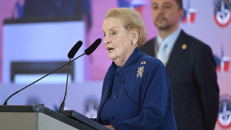 Madeleine Albright: éxitos, remordimientos y secretos de una pionera