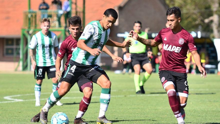 Pensiones en los clubes de Primera: una habitación para 16 juveniles, un baño para 22 y otros datos alarmantes