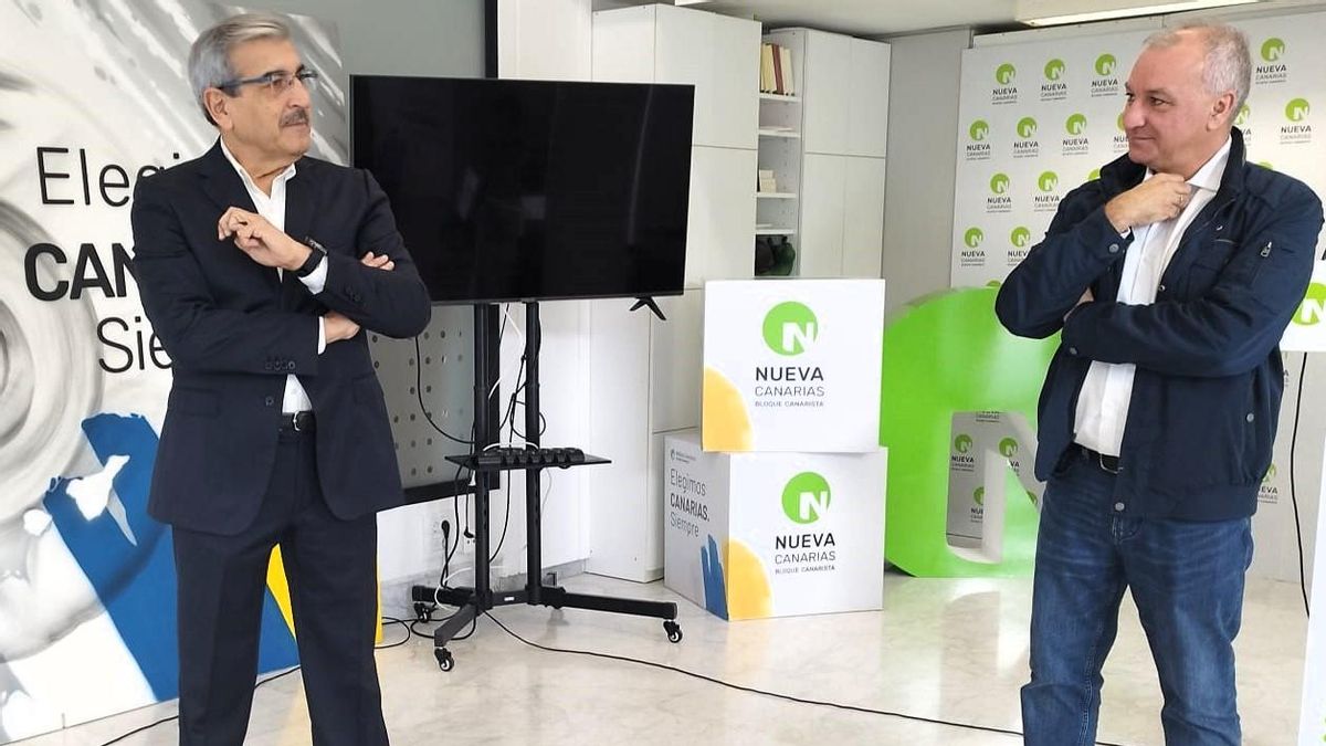 El presidente de NC-BC, Román Rodríguez, junto al portavoz parlamentario del grupo, Luis Campos.