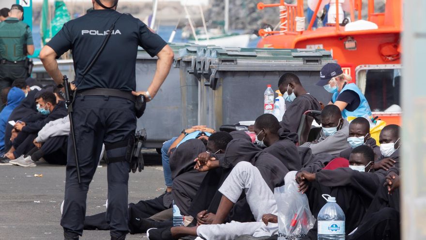 El Estado dota 10 millones para atender a los menores inmigrantes en Canarias