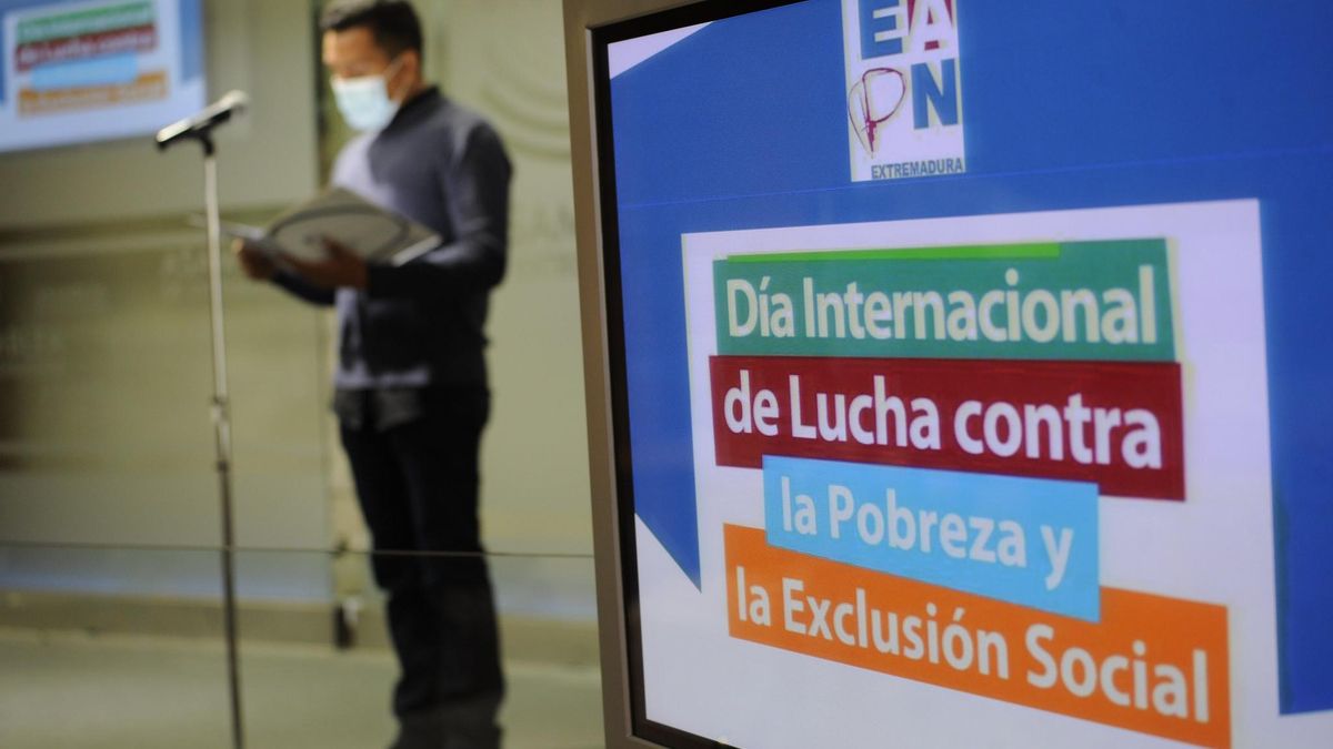 La Asamblea de Extremadura ha acogido este viernes el acto institucional del Día Internacional para la Erradicación de la Pobreza