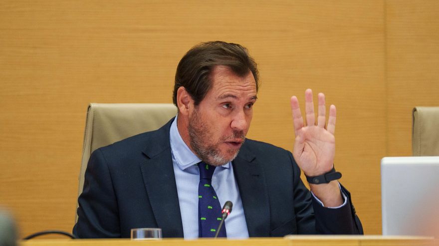 Puente accuses Ryanair of "blackmail and extortion" and assures that "the number of travellers in Spain will continue to rise"