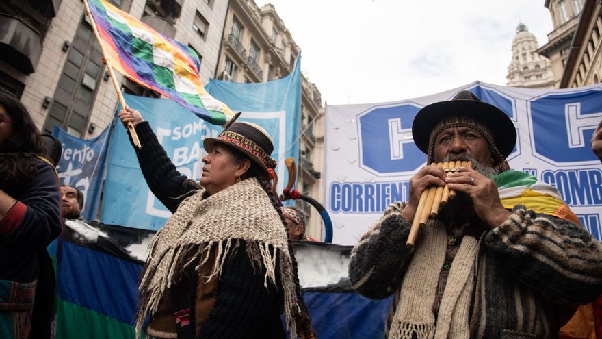 Récord de reclamos por el tono discriminatorio de una entrevista televisiva a un matrimonio indígena