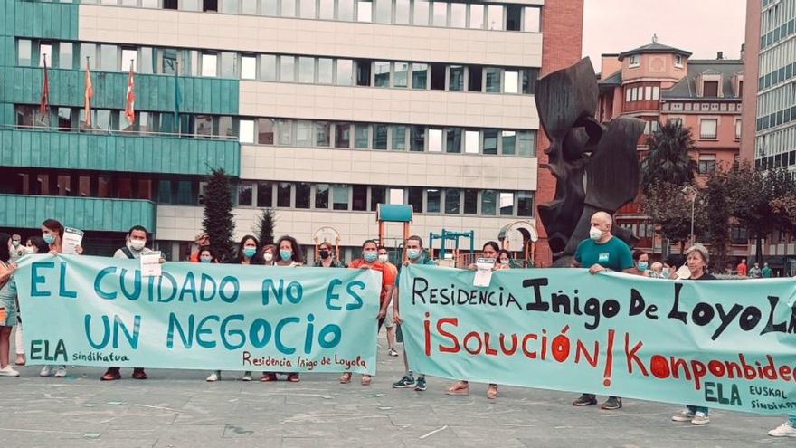 Bizkaia admite que la residencia Íñigo de Loyola de Barakaldo tenía atados a usuarios sin prescripción médica