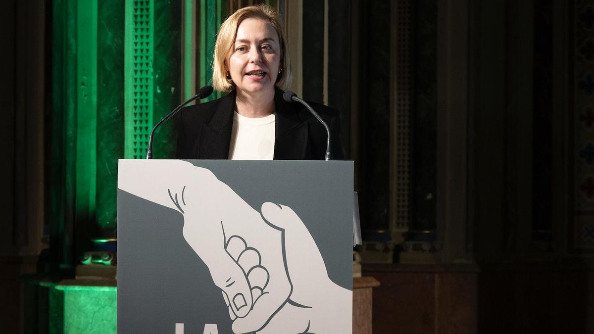 1.215 nuevos libros de Memoria Democrática para 135 bibliotecas valencianas: de la maestra republicana a las españolas en campos nazis