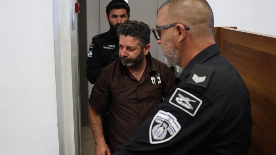 El activista español de la Flotilla viaja hacia España tras ser liberado y deportado junto a su compañero brasileño
