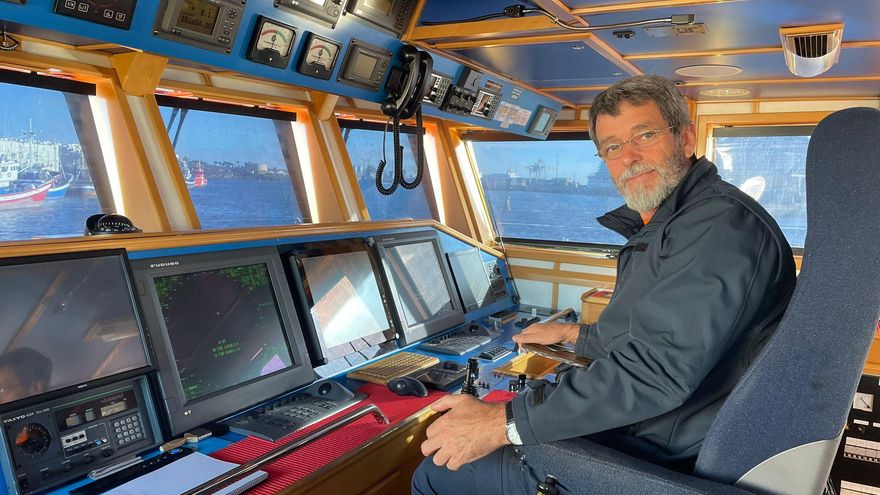 El capitán que rescató a un recién nacido en la ruta canaria: ''A mí no se me olvidarán nunca los que perdí''