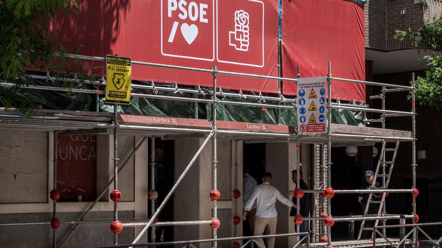 Fachada de la sede nacional del PSOE en la calle Ferraz, a 27 de mayo de 2026, en Madrid (España).