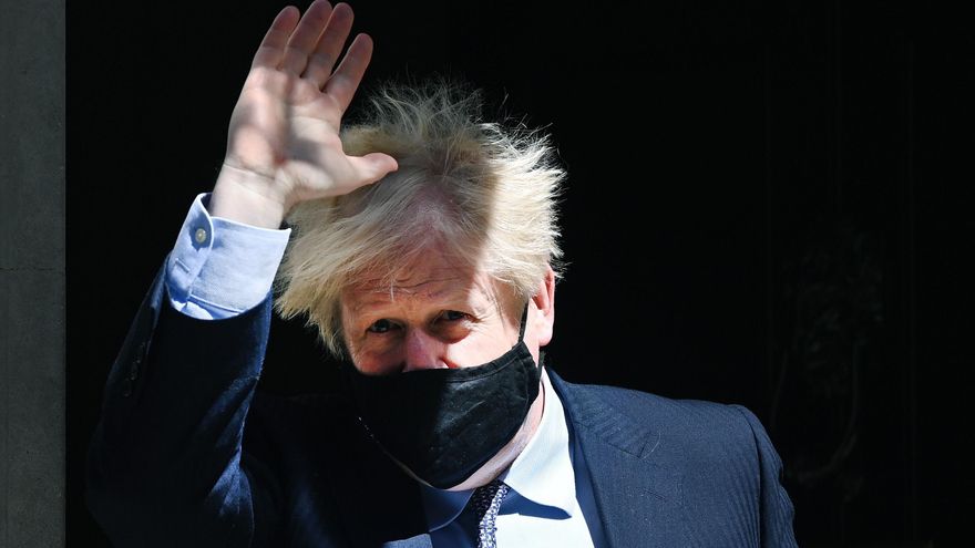 Críticas a Boris Johnson por viajar al G7 en un jet privado y no en tren