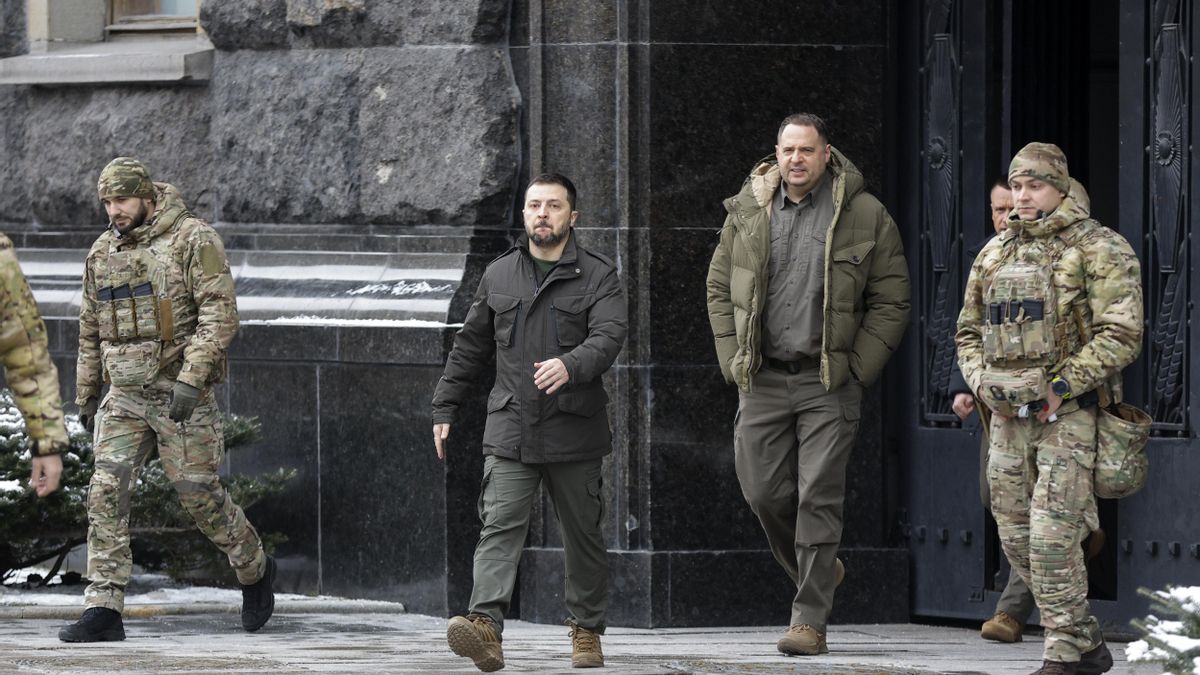 "Yermak era la clave del sistema de poder construido por Zelenski": implicaciones de la caída del todopoderoso asesor ucraniano