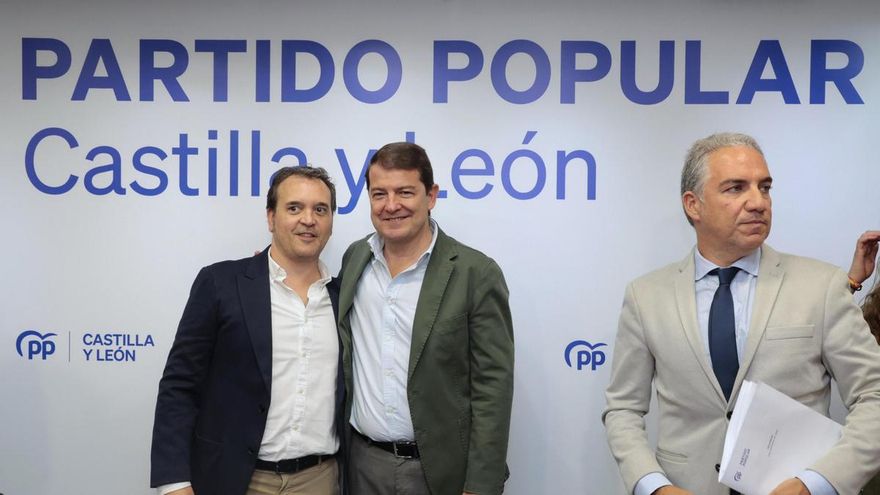 El PP y el PSOE no participarán en el grupo de trabajo de Vox para analizar los cobros de los procuradores de Castilla y León con dedicación exclusiva