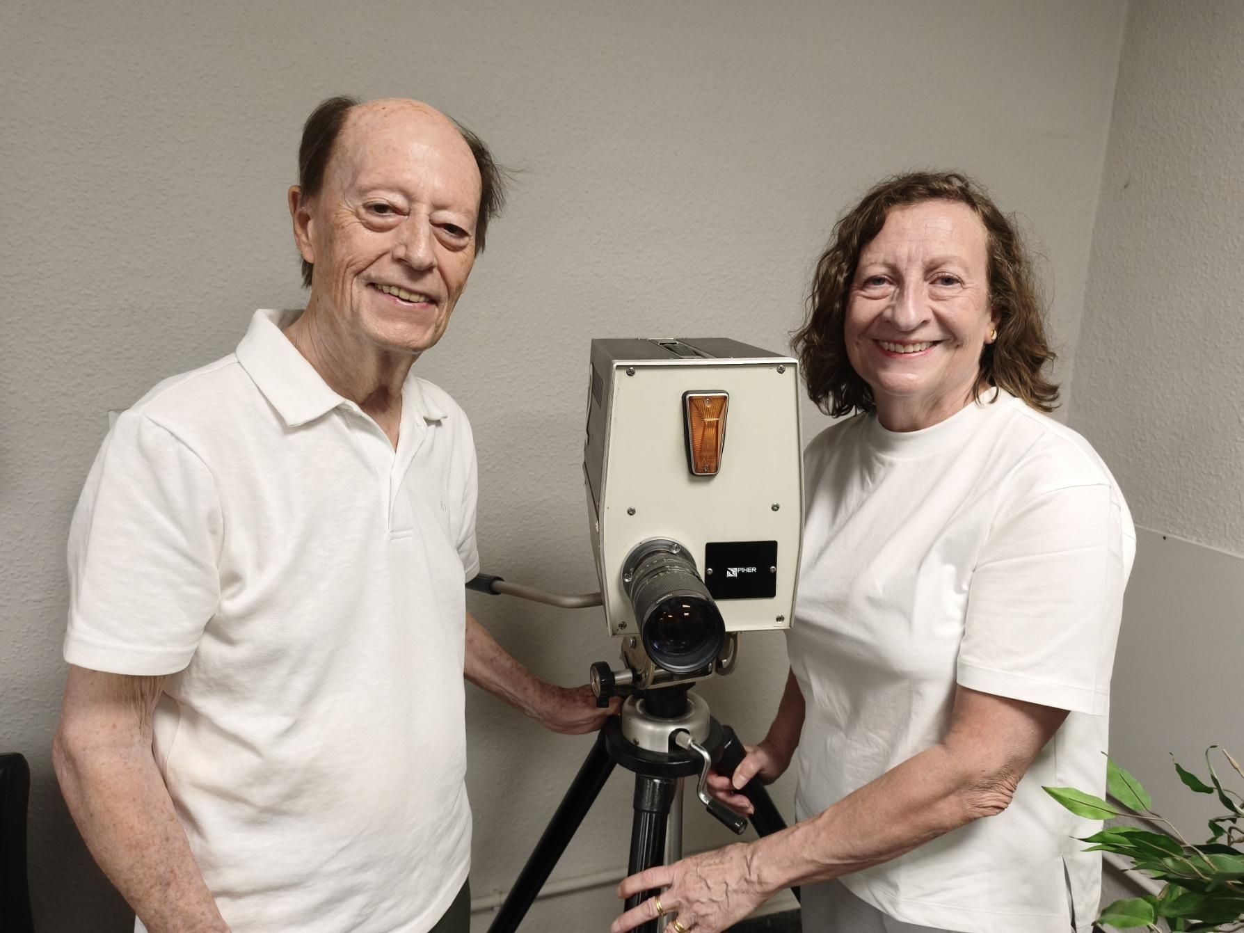 Ángela Afuera y César Gil