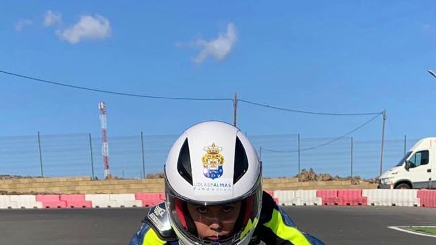 Enrique De Vidania, representante canario en el Campeonato Nacional de MinimotoE