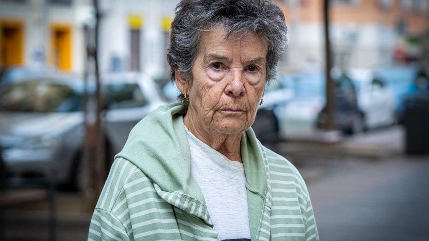 Almeida insta a Maricarmen a acudir a los servicios sociales pese a que lo hizo antes de la orden de desahucio a sus 87 años