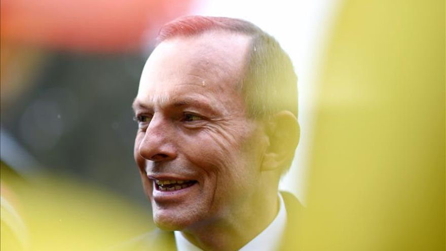 Abbott defiende su política de inmigración ante la crisis de refugiados