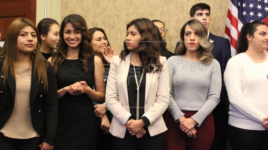 Expertos de la ONU instan a EEUU a regularizar a los "soñadores"