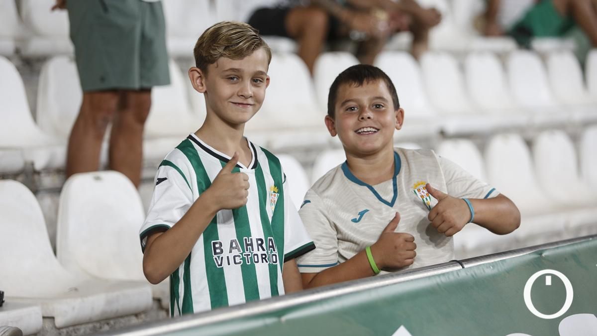 Grada Blanquiverde del Córdoba CF - CD Castellón