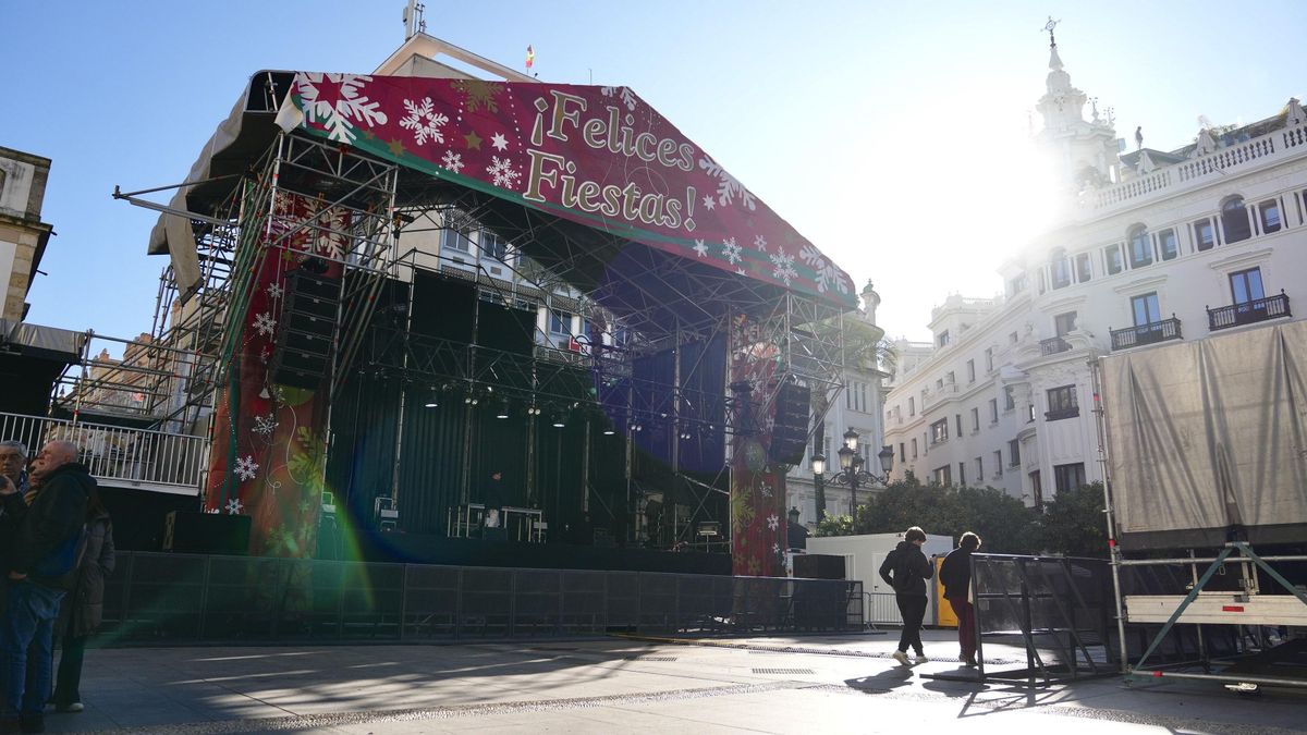 El delegado de Fiestas y Tradiciones, Julián Urbano, informa sobre la fiesta de Fin de Año y la Gala de Magia