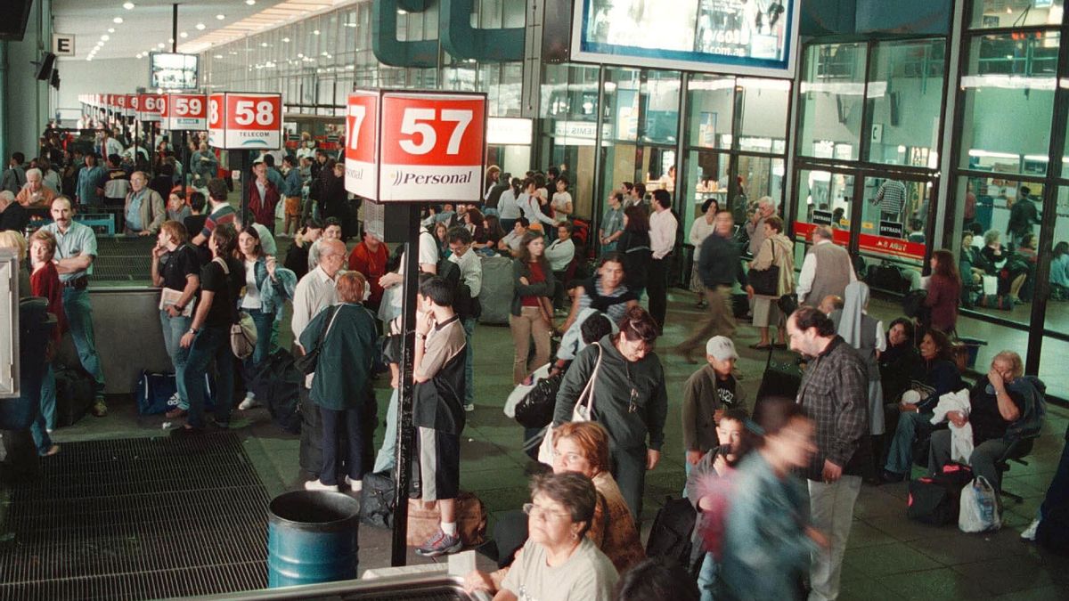 El Gobierno llamó a licitación para la remodelación y concesión de la Terminal de Ómnibus de Retiro