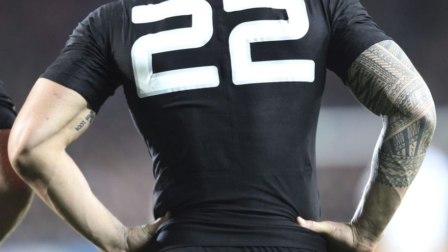 Muere un joven en N.Zelanda tras participar en un desafío de moda inspirado en el rugby