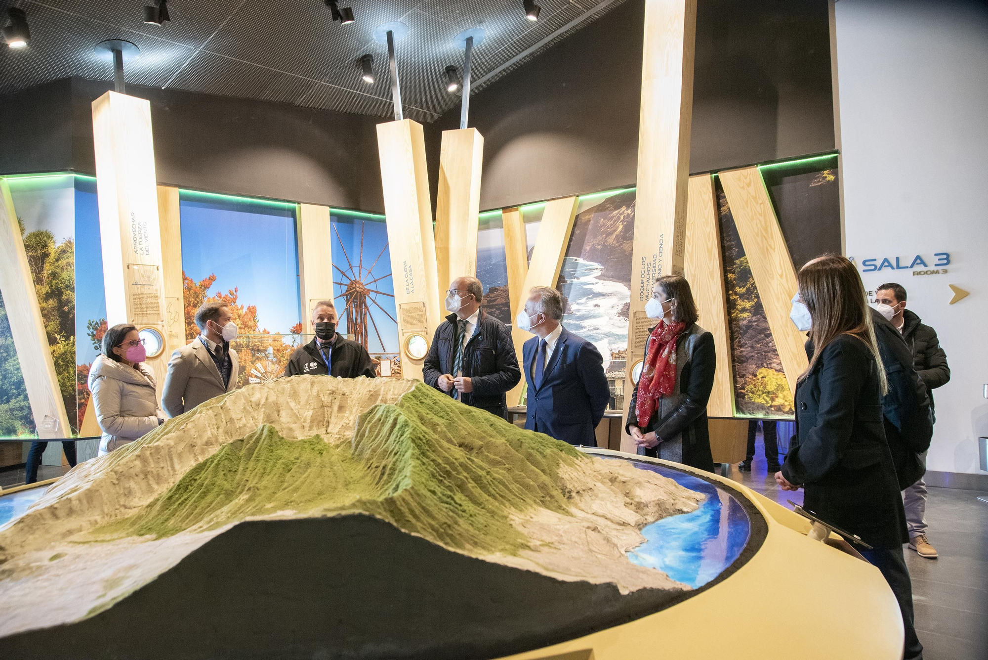 Las autoridades recorrieron las instalaciones. ACFI PRESS