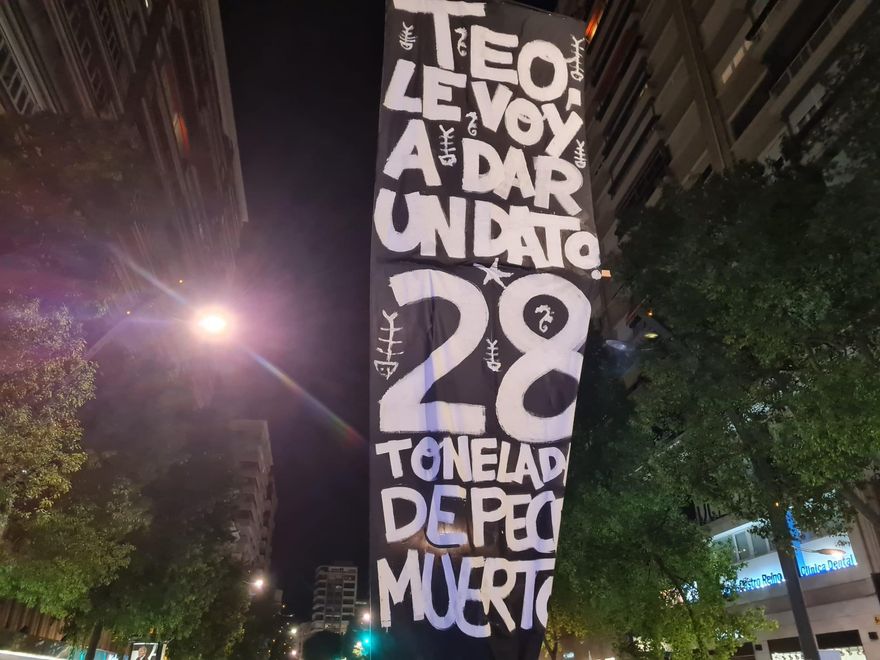 Una pancarta dirigida a Teodoro García Egea, secretario general del Partido Popular y oriundo del municipio murciano de Cieza