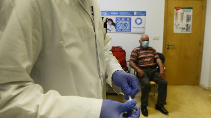 Los médicos de familia, ante el plan de la Xunta para implantar cirugía menor en primaria: "Llevamos 25 años haciéndolo"