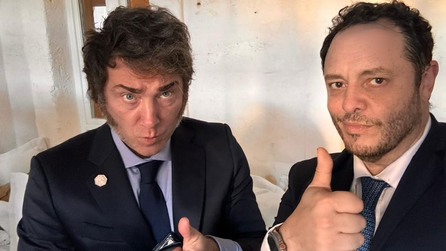 Renunció el jefe de asesores de Milei, Demian Reidel, que había dicho que el problema del país "es que está poblado por argentinos"